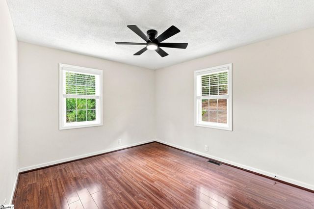 320 Bates View Drive, Travelers Rest, SC 29690