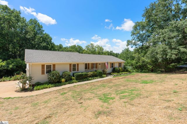 320 Bates View Drive, Travelers Rest, SC 29690