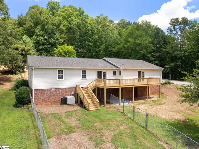 320 Bates View Drive, Travelers Rest, SC 29690