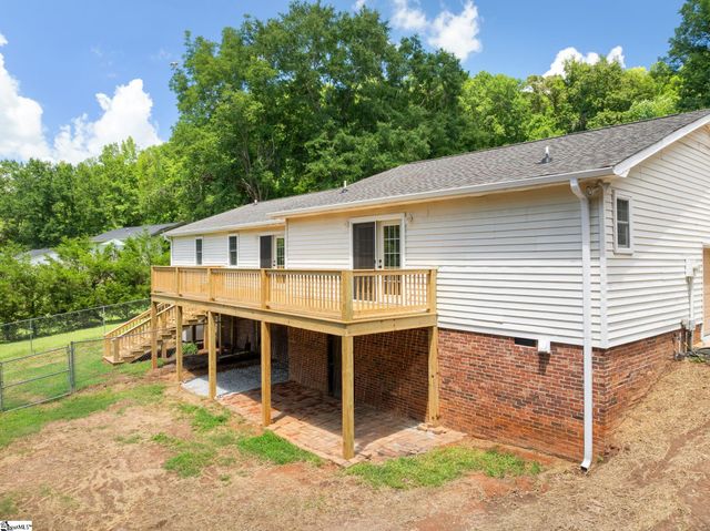 320 Bates View Drive, Travelers Rest, SC 29690