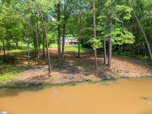 320 Bates View Drive, Travelers Rest, SC 29690