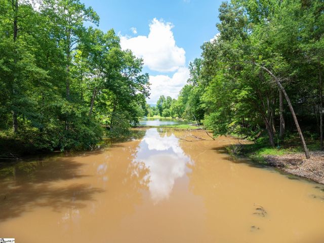 320 Bates View Drive, Travelers Rest, SC 29690
