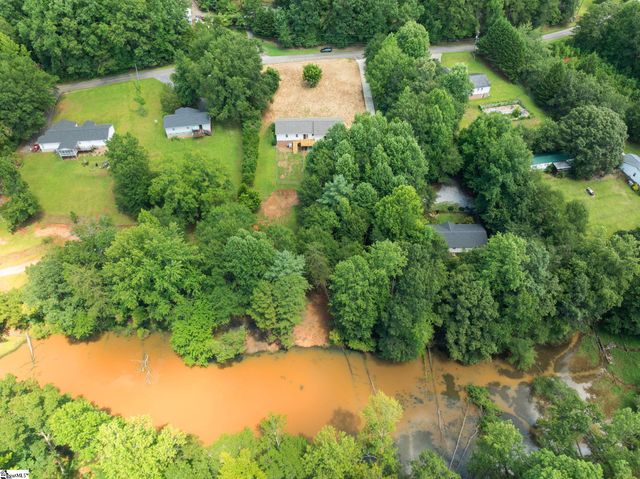 320 Bates View Drive, Travelers Rest, SC 29690
