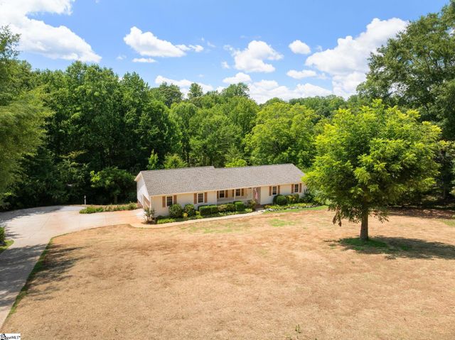 320 Bates View Drive, Travelers Rest, SC 29690