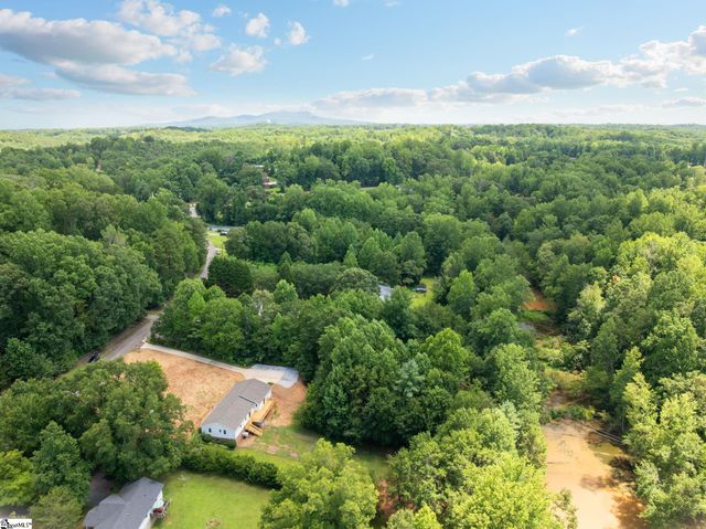 320 Bates View Drive, Travelers Rest, SC 29690