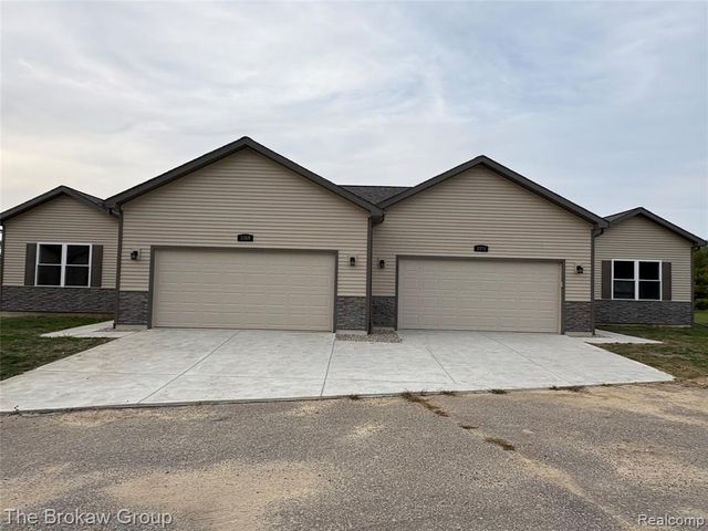 3369 Meadowridge Court, Davison, MI 48423