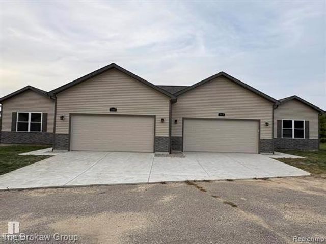 3369 Meadowridge Court, Davison, MI 48423