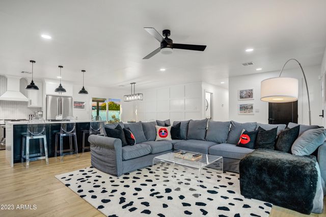 6816 E Vernon Avenue, Scottsdale, AZ 85257