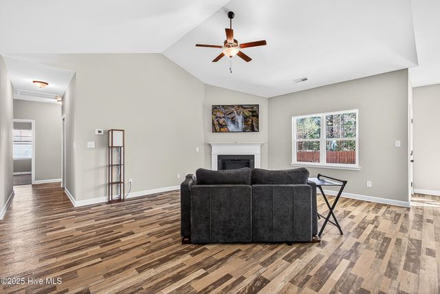 227 Westfield Drive, Richlands, NC 28574