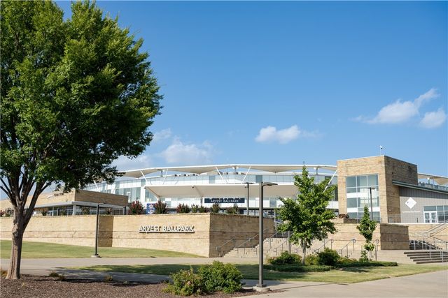 2536 Hay Meadow Street, Springdale, AR 72762