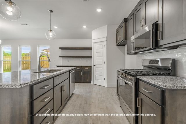 2536 Hay Meadow Street, Springdale, AR 72762