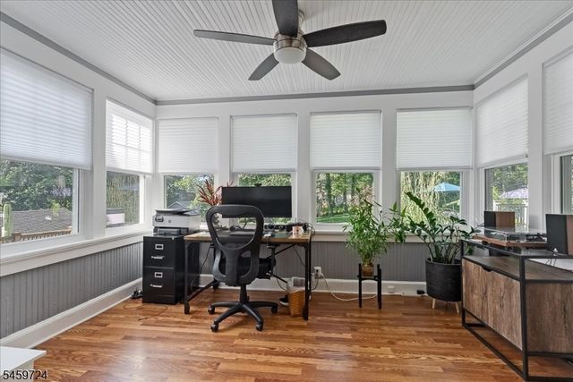 54 Elm St, Millburn Twp., NJ 07041