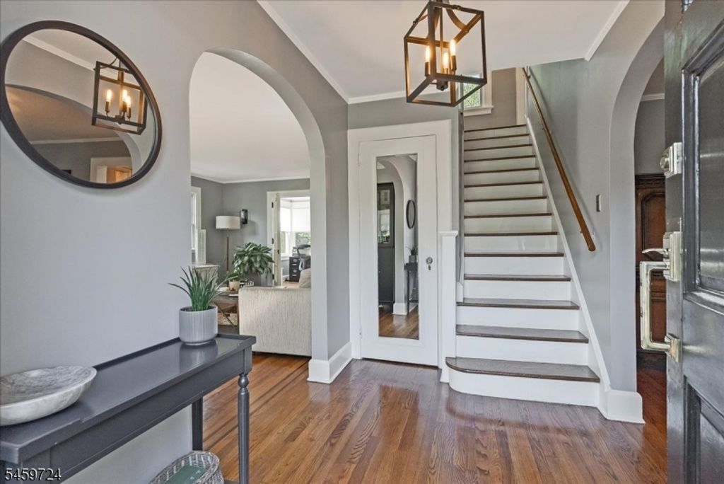 54 Elm St, Millburn Twp., NJ 07041 — photo 2