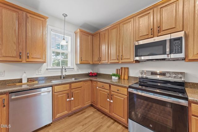 7601 Eagle Chase Drive, Willow Springs, NC 27592