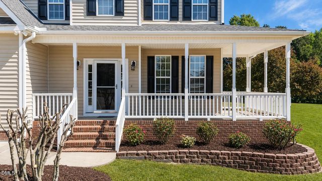 7601 Eagle Chase Drive, Willow Springs, NC 27592