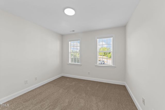 7601 Eagle Chase Drive, Willow Springs, NC 27592