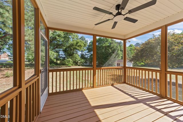 7601 Eagle Chase Drive, Willow Springs, NC 27592