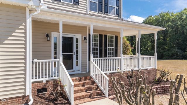 7601 Eagle Chase Drive, Willow Springs, NC 27592