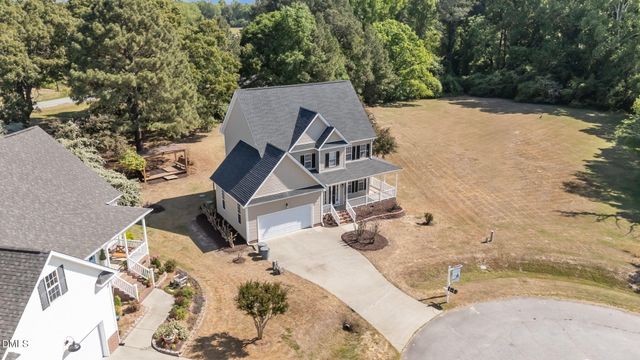 7601 Eagle Chase Drive, Willow Springs, NC 27592