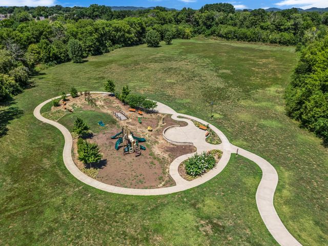 233 Grassy Glen Dr, Gallatin, TN 37066