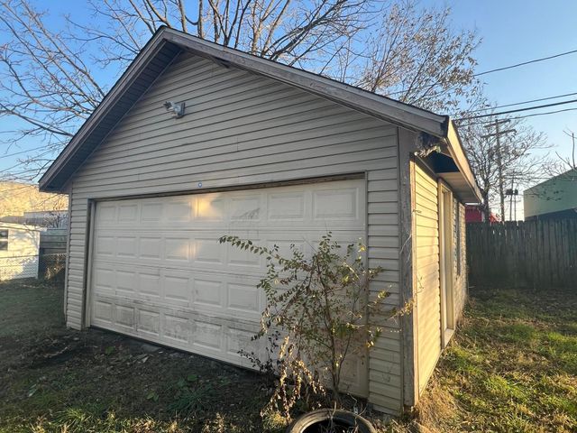 1543 Safford Avenue, Columbus, OH 43223