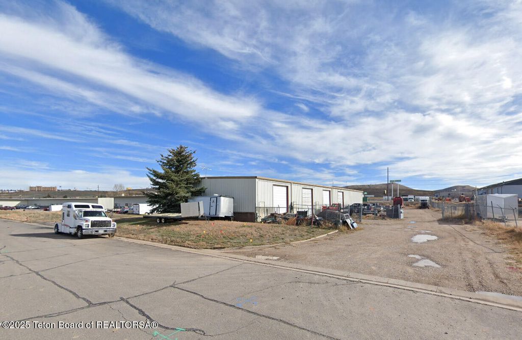 76 IMPERIAL Drive, O-P, Evanston, WY 82930 photo 8