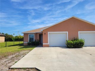 903 Mohawk PKWY, Cape Coral, FL 33914