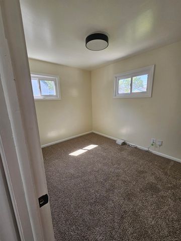 14945 Alberta Avenue, Warren, MI 48089