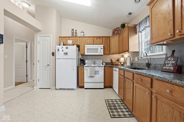 6207 Crystal View Drive, Indianapolis, IN 46237