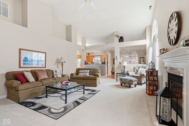 6207 Crystal View Drive, Indianapolis, IN 46237