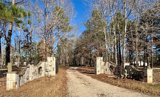 765 Fm 2781, Lovelady, TX 75851