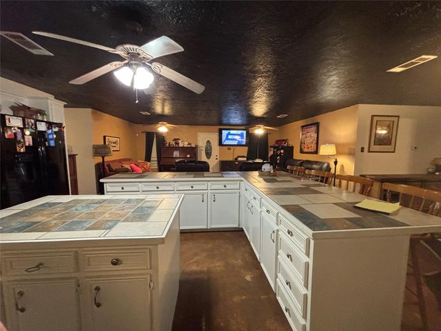 765 Fm 2781, Lovelady, TX 75851