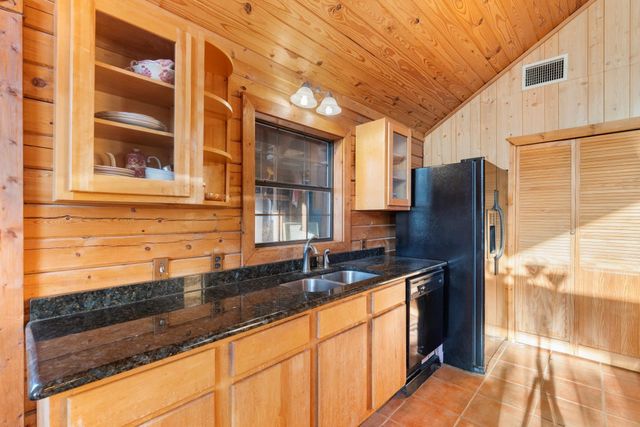 1045 Bellewood, Canyon Lake, TX 78133