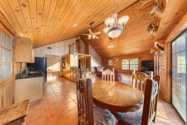 1045 Bellewood, Canyon Lake, TX 78133