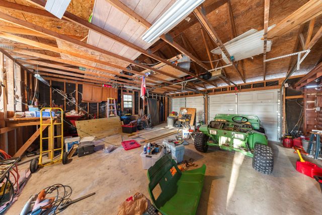 1045 Bellewood, Canyon Lake, TX 78133