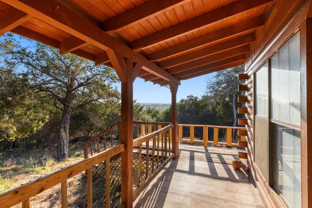 1045 Bellewood, Canyon Lake, TX 78133