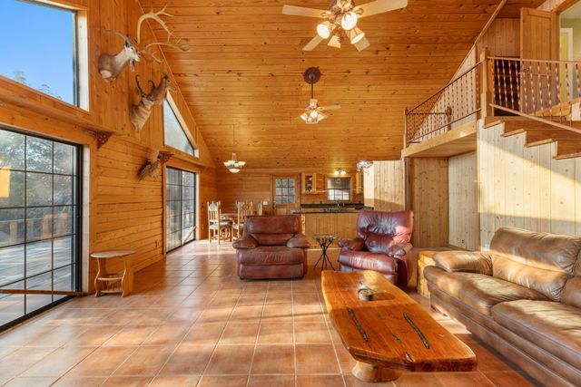 1045 Bellewood, Canyon Lake, TX 78133