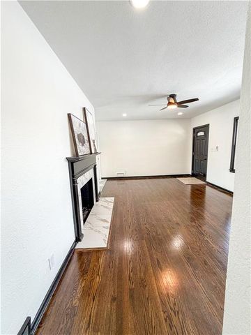 5112 N Cypress Avenue, Kansas City, MO 64119