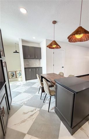 5112 N Cypress Avenue, Kansas City, MO 64119