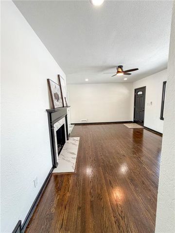 5112 N Cypress Avenue, Kansas City, MO 64119