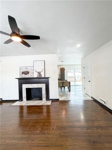 5112 N Cypress Avenue, Kansas City, MO 64119