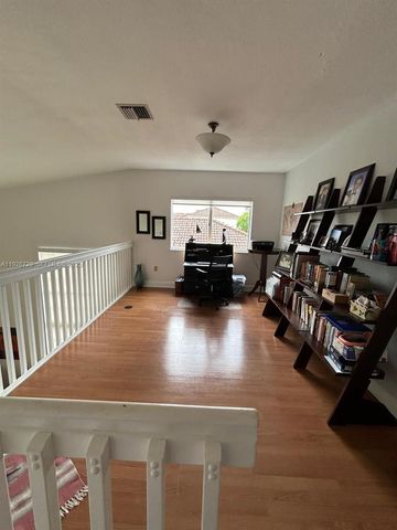 11308 NW 58th Ter, Doral, FL 33178