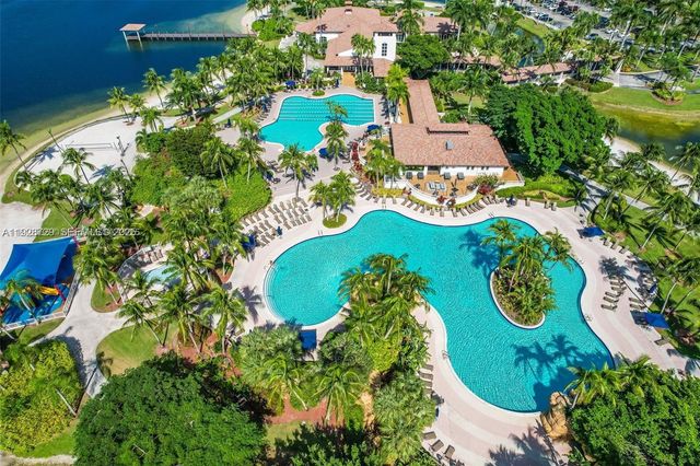 11308 NW 58th Ter, Doral, FL 33178