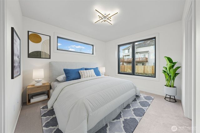 16050 SE 44th Court, Bellevue, WA 98006