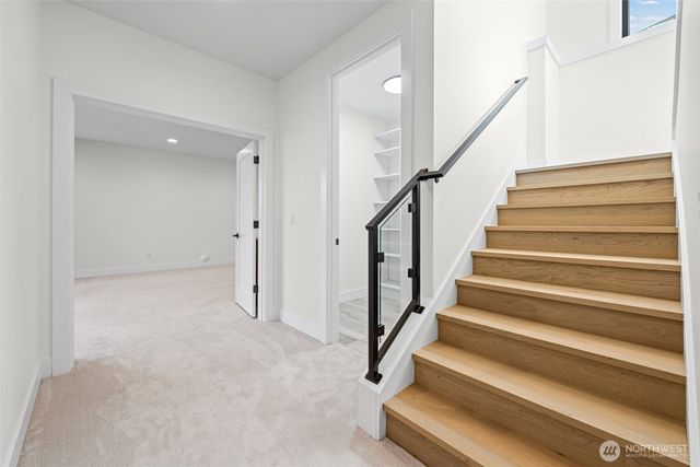 16050 SE 44th Court, Bellevue, WA 98006