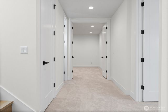 16050 SE 44th Court, Bellevue, WA 98006