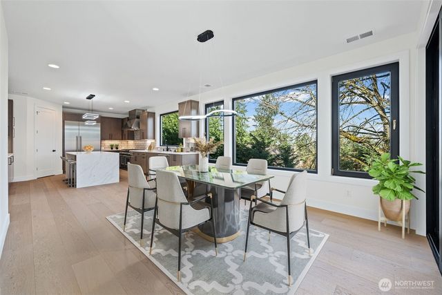 16050 SE 44th Court, Bellevue, WA 98006