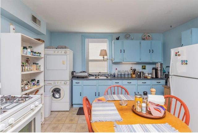 270 FILLMORE ST, Staunton, VA 24401