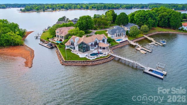 3386 Governors Island Drive, Denver, NC 28037