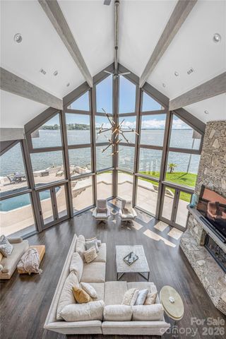 3386 Governors Island Drive, Denver, NC 28037